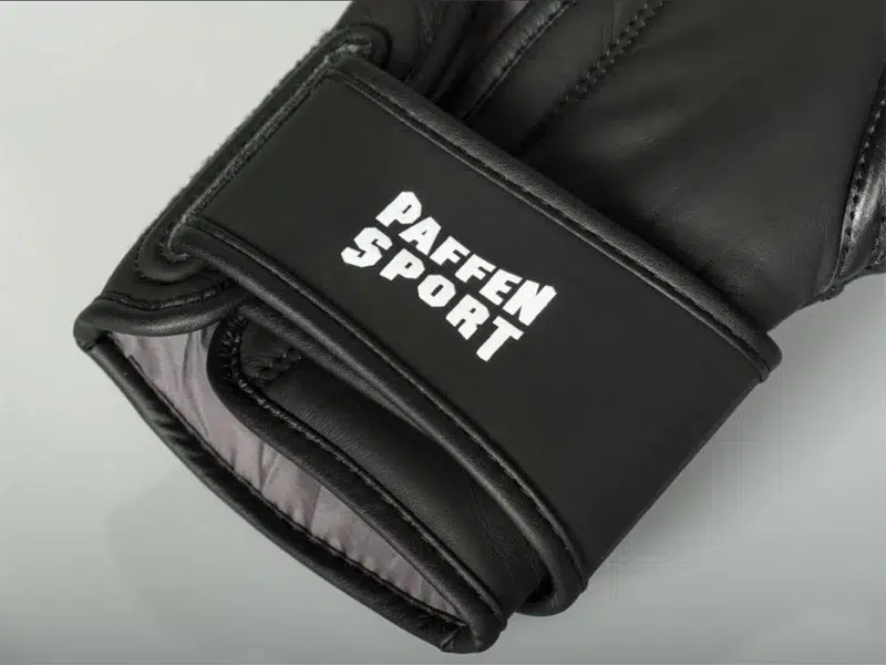 Verschlossene Paffen Sport Stealth Boxhandschuhe aus Leder in Schwarz